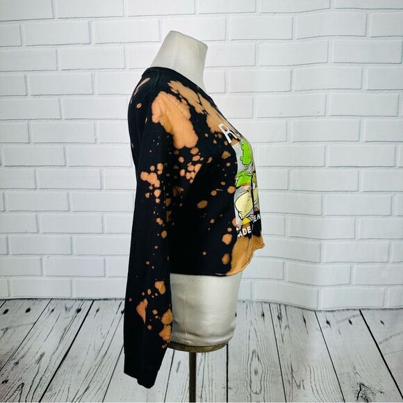 10/$25🦋 Nickelodeon Black Tie Dye Rugrats Cropped Sweatshirt - Size Small - Picture 5 of 9